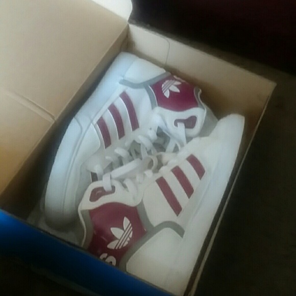 Adidas Extaball White & Burgundy Sneakers - Picture 2 of 6